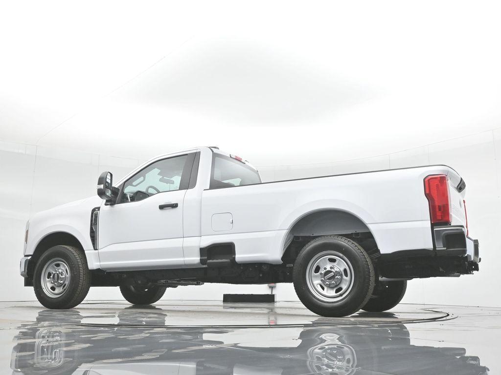 new 2024 Ford F-350 car, priced at $49,300