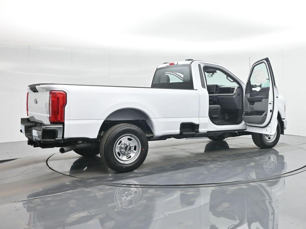 new 2024 Ford F-350 car, priced at $49,300