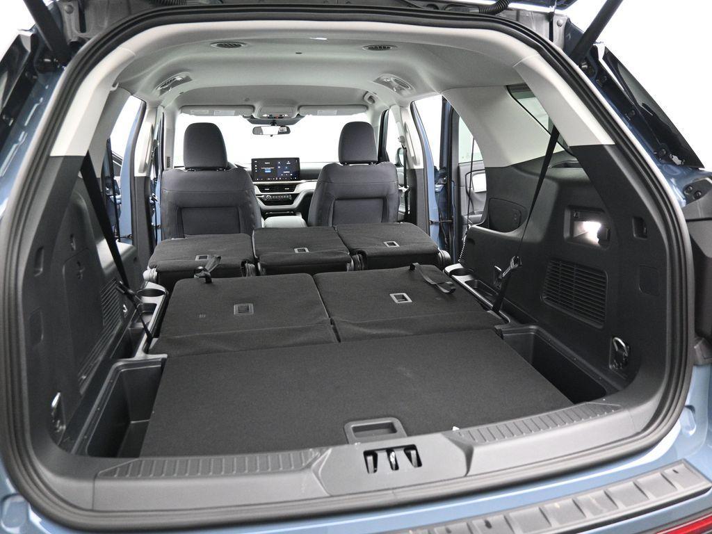 new 2025 Ford Explorer car, priced at $40,775