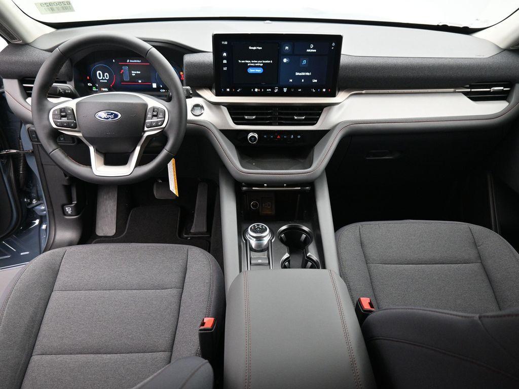 new 2025 Ford Explorer car, priced at $40,775