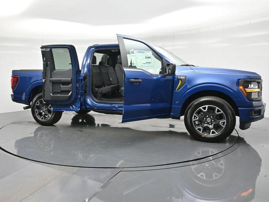 new 2024 Ford F-150 car, priced at $45,995