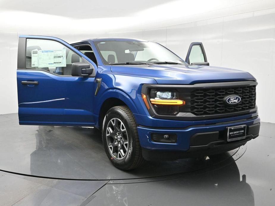 new 2024 Ford F-150 car, priced at $45,995