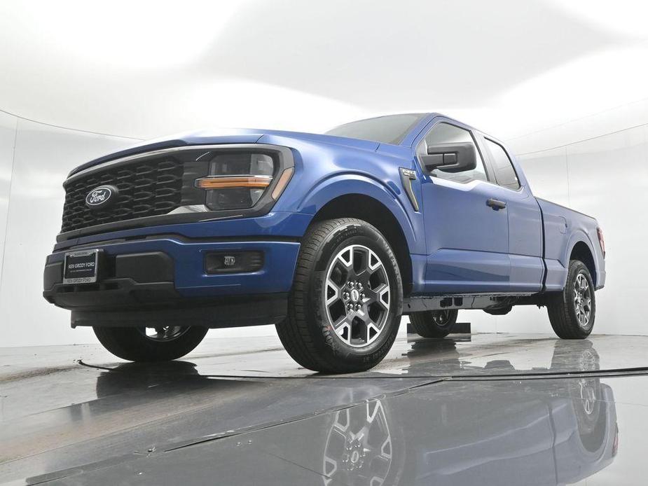 new 2024 Ford F-150 car, priced at $45,995