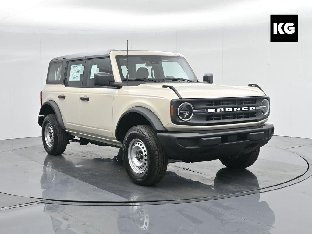 new 2025 Ford Bronco car, priced at $43,475