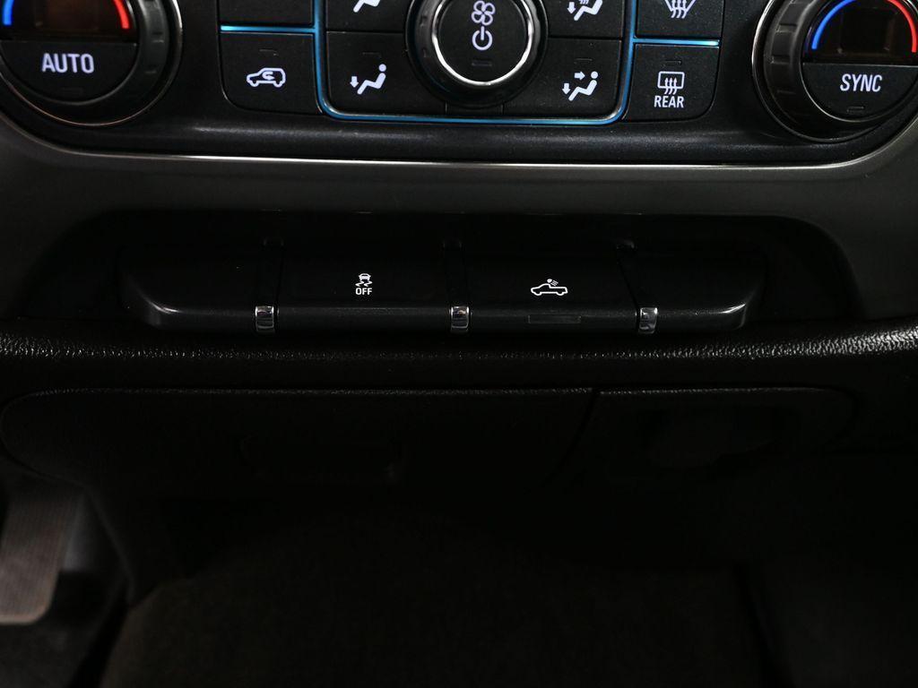 used 2018 Chevrolet Silverado 1500 car, priced at $18,300