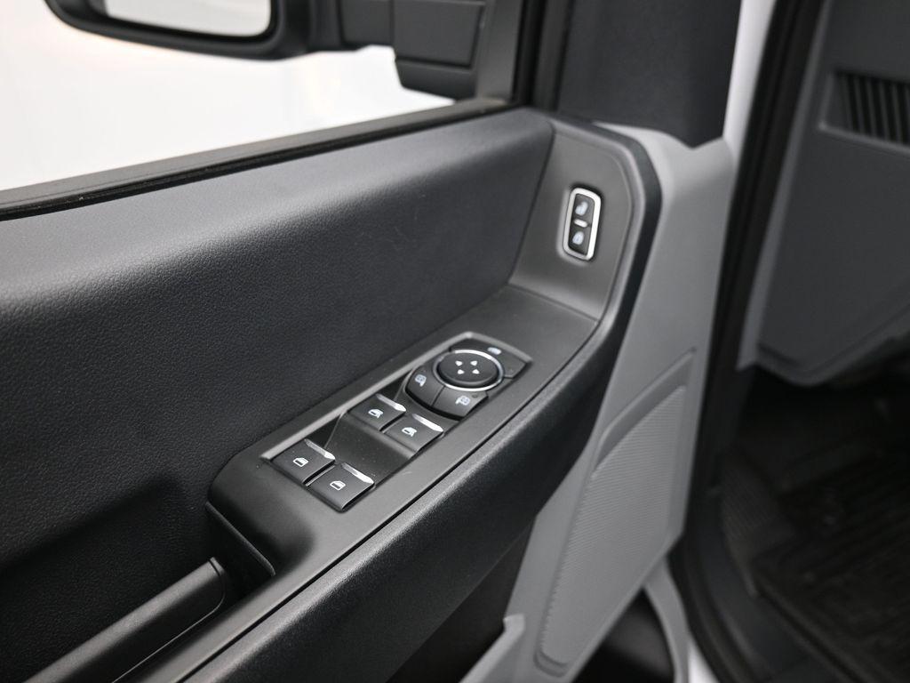 new 2024 Ford F-350 car, priced at $67,334
