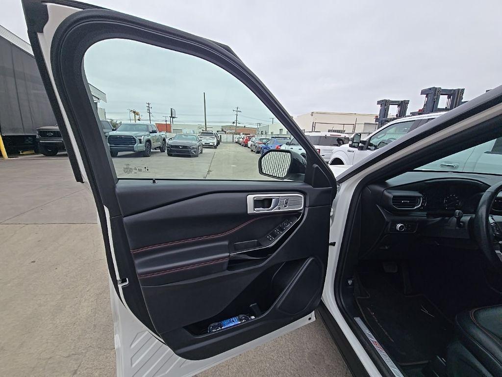 used 2022 Ford Explorer car, priced at $31,000
