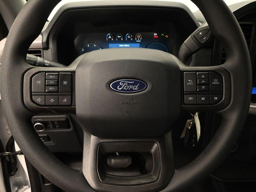 new 2025 Ford F-150 car, priced at $39,254