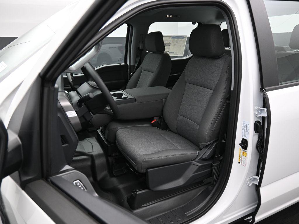 new 2025 Ford F-150 car, priced at $48,086