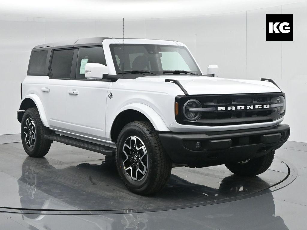 new 2024 Ford Bronco car, priced at $54,460