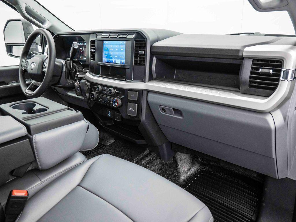 new 2024 Ford F-250 car, priced at $53,790