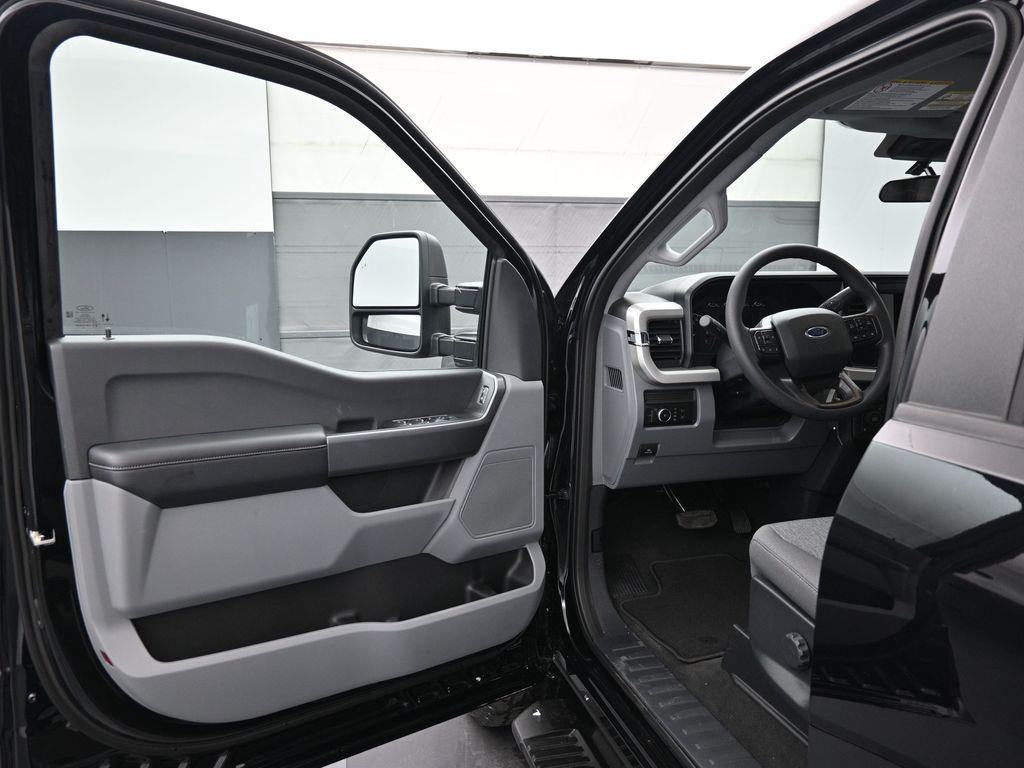 new 2025 Ford F-250 car, priced at $57,950