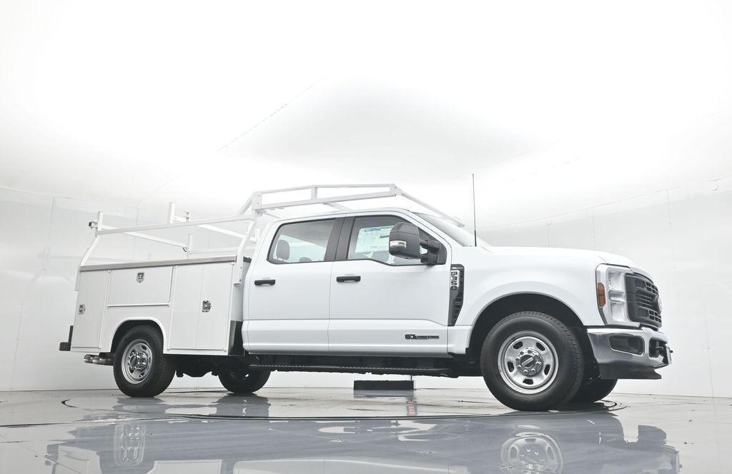 new 2025 Ford F-350 car, priced at $73,242