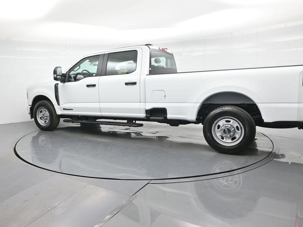 new 2025 Ford F-350 car, priced at $77,992