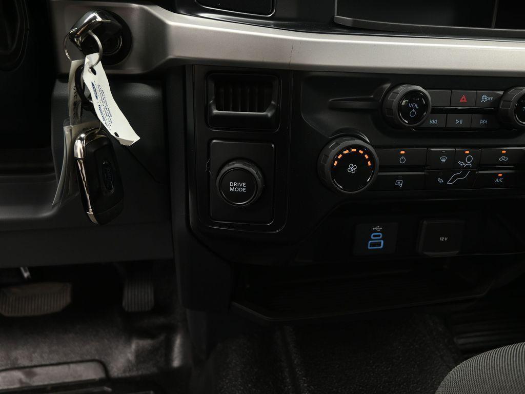 new 2025 Ford F-350 car, priced at $77,992