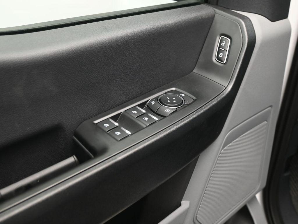 new 2025 Ford F-350 car, priced at $77,992