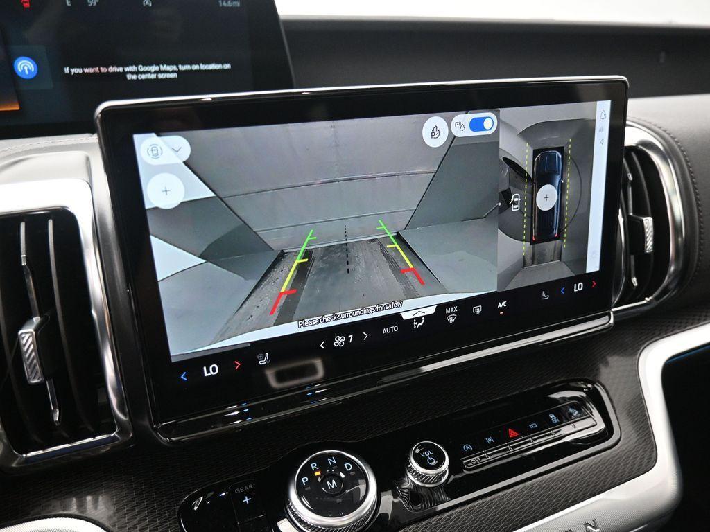 new 2025 Ford Expedition car, priced at $85,005