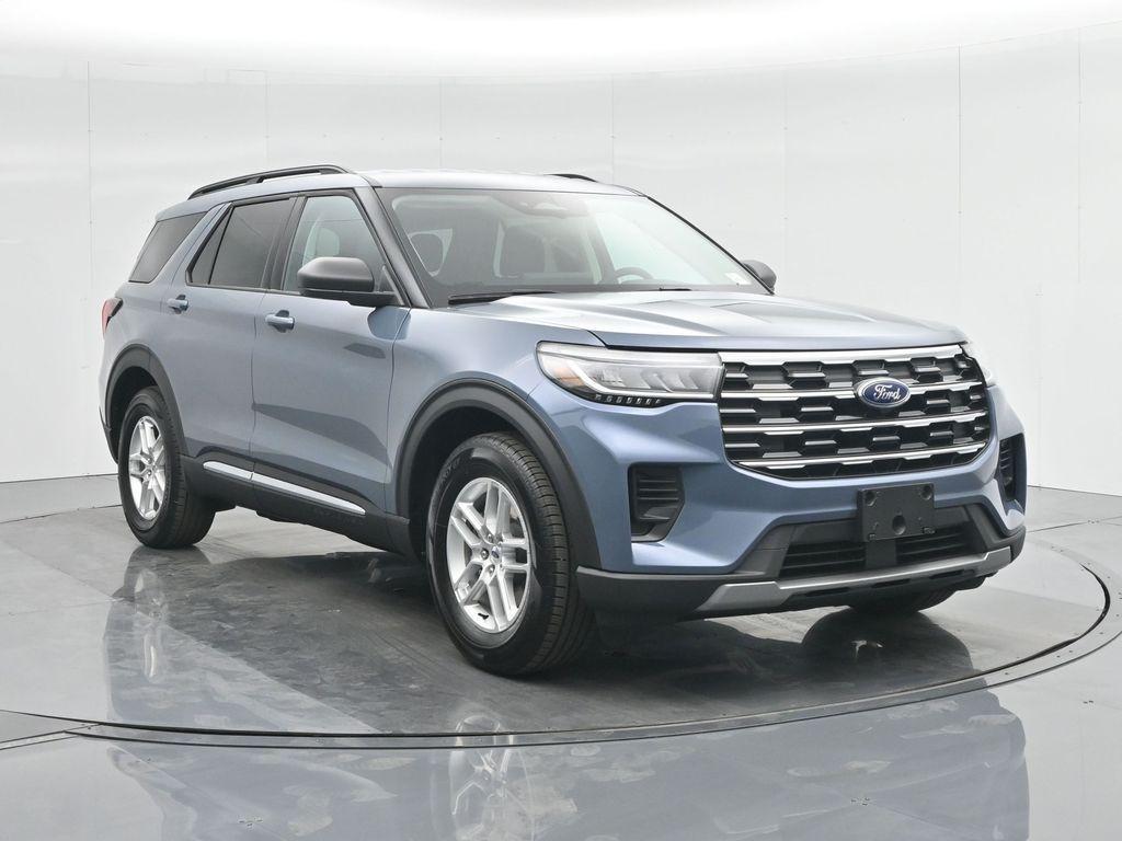 new 2025 Ford Explorer car