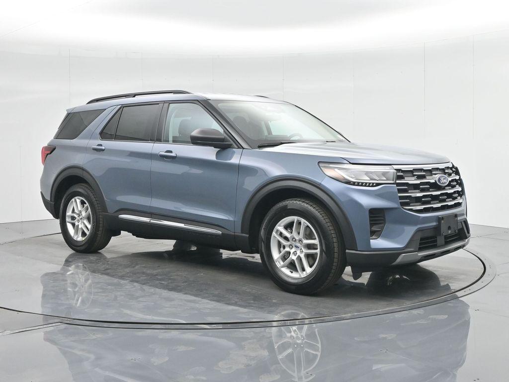 new 2025 Ford Explorer car