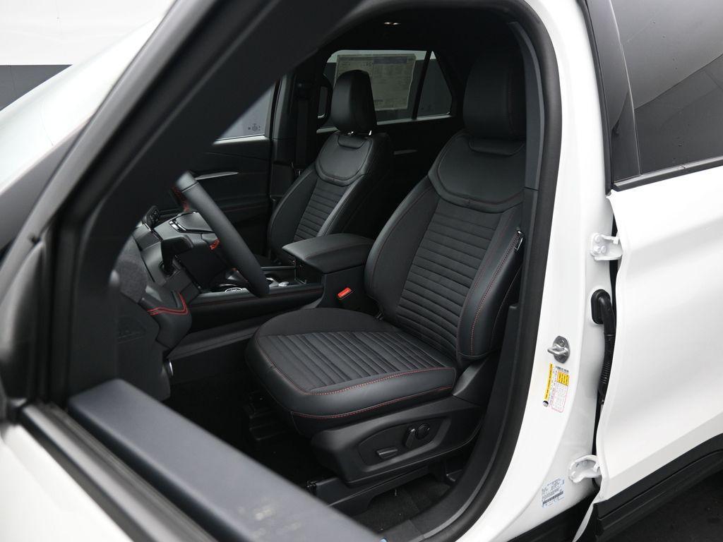 new 2025 Ford Explorer car, priced at $49,330