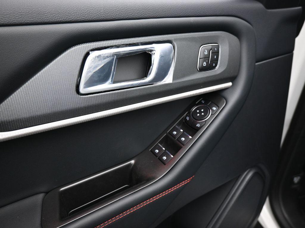 new 2025 Ford Explorer car, priced at $49,330