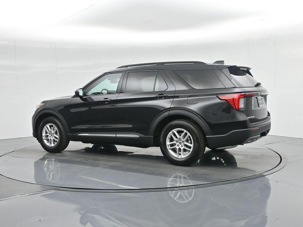 new 2025 Ford Explorer car, priced at $41,873