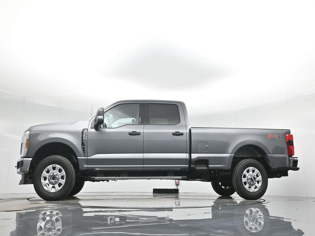 new 2024 Ford F-350 car, priced at $61,765