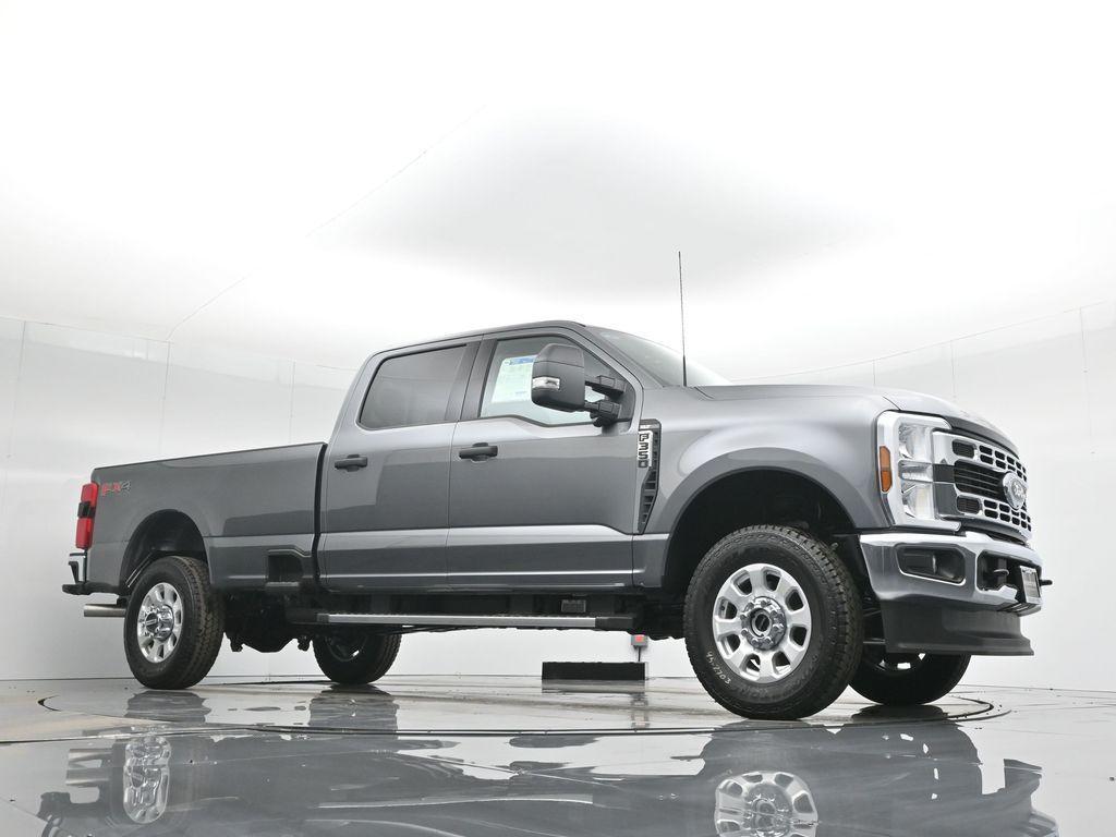 new 2024 Ford F-350 car, priced at $61,765