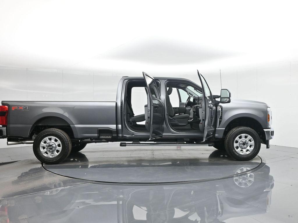 new 2024 Ford F-350 car, priced at $61,765