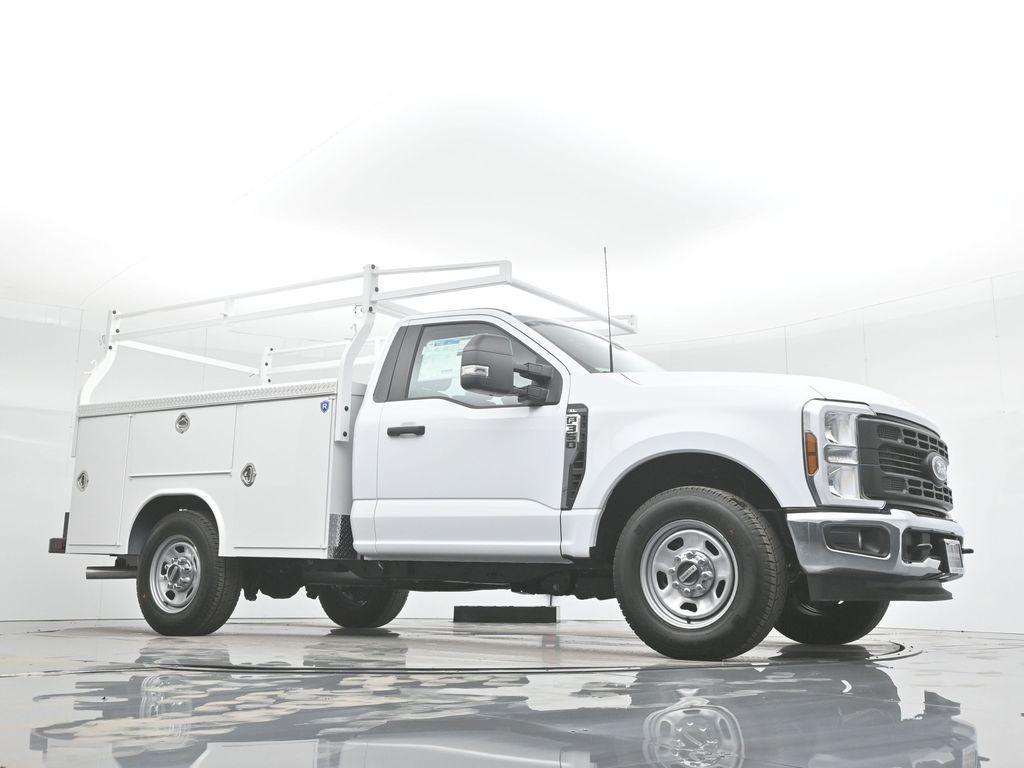 new 2024 Ford F-350 car, priced at $64,635