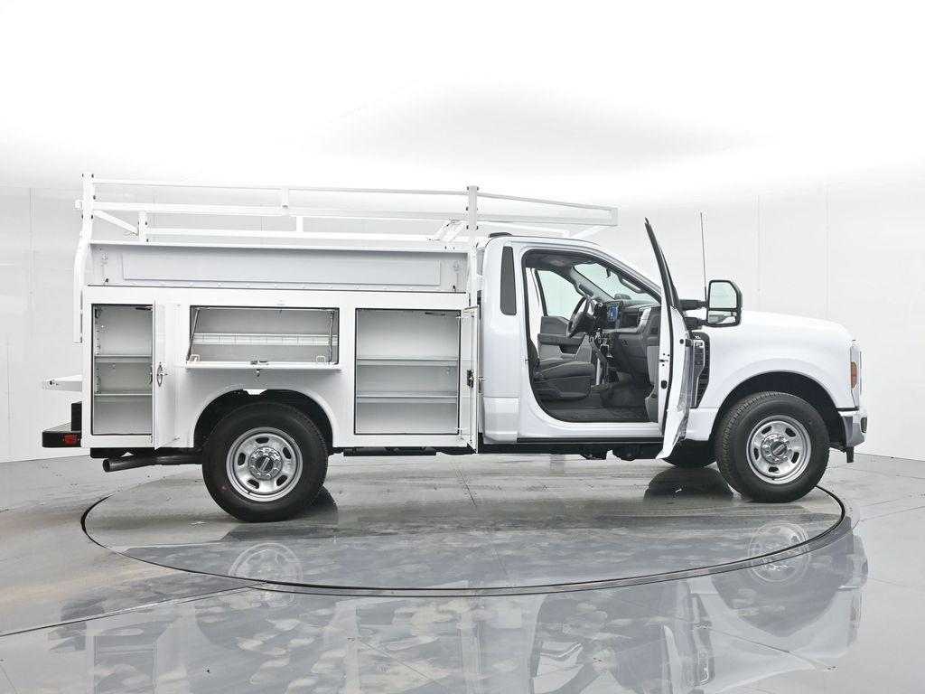 new 2024 Ford F-350 car, priced at $64,635