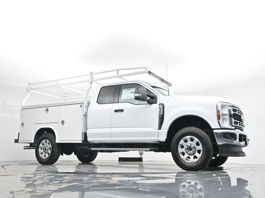 new 2024 Ford F-350 car, priced at $68,909