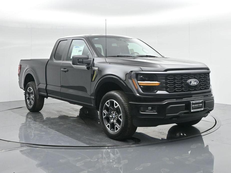 new 2024 Ford F-150 car, priced at $49,795