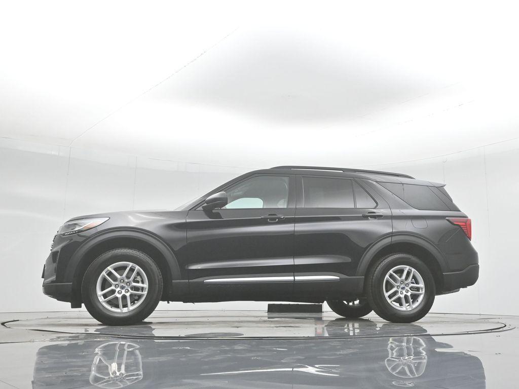 new 2025 Ford Explorer car, priced at $42,280