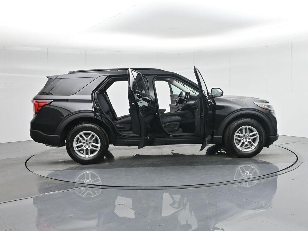 new 2025 Ford Explorer car, priced at $42,280