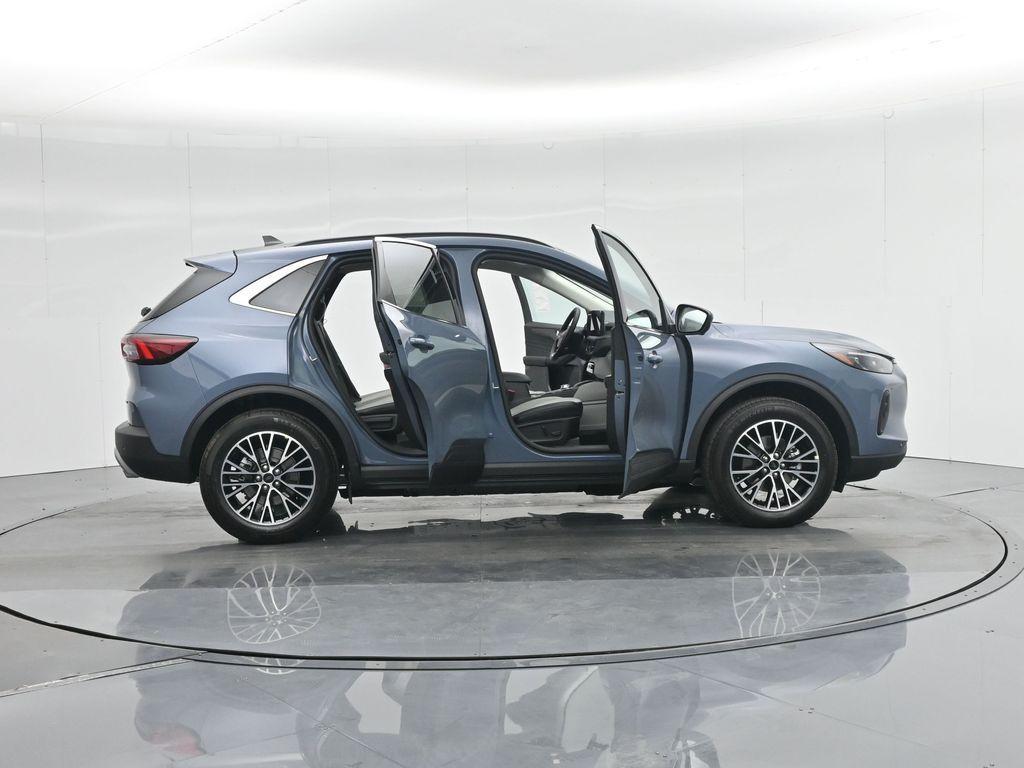 new 2025 Ford Escape car, priced at $39,655
