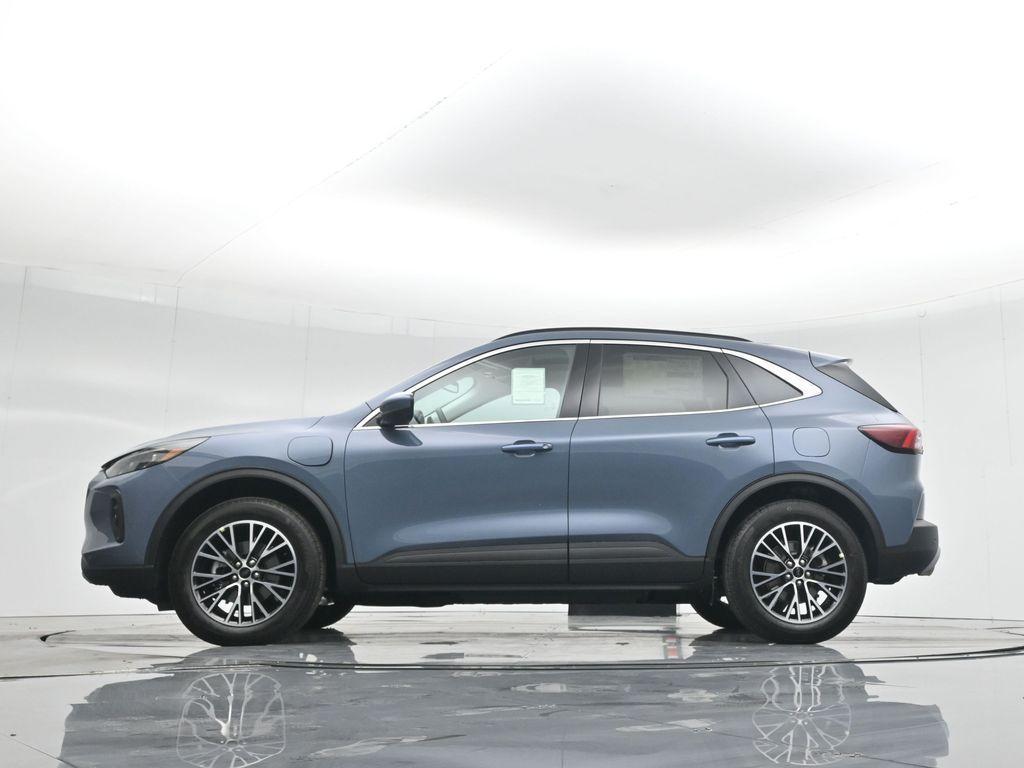 new 2025 Ford Escape car, priced at $39,655