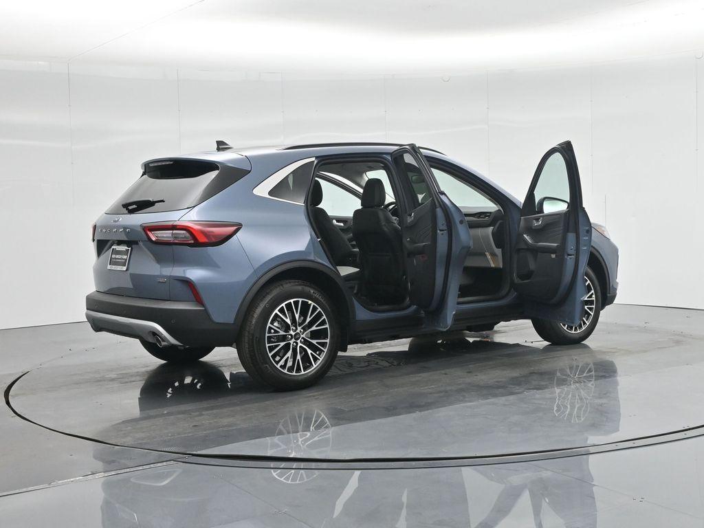 new 2025 Ford Escape car, priced at $39,655