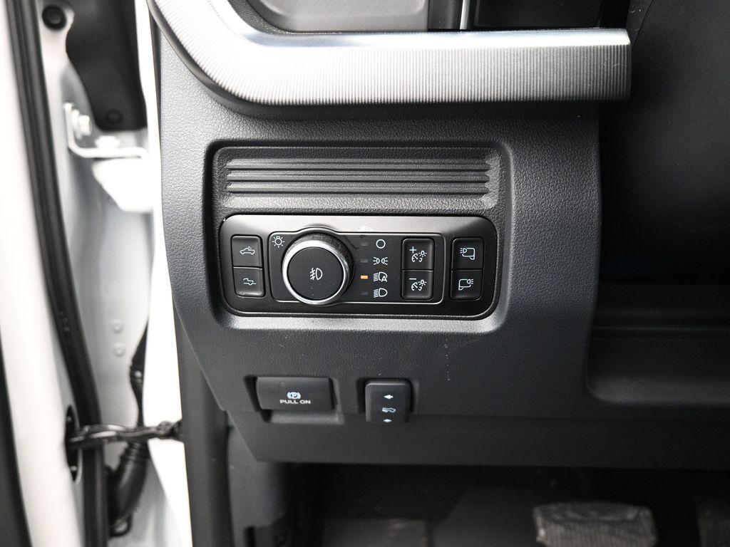 new 2025 Ford F-250 car, priced at $97,965