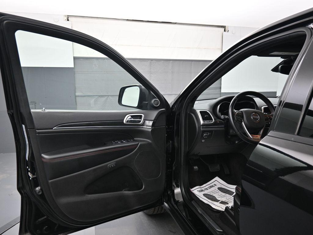 used 2018 Jeep Grand Cherokee car, priced at $18,600