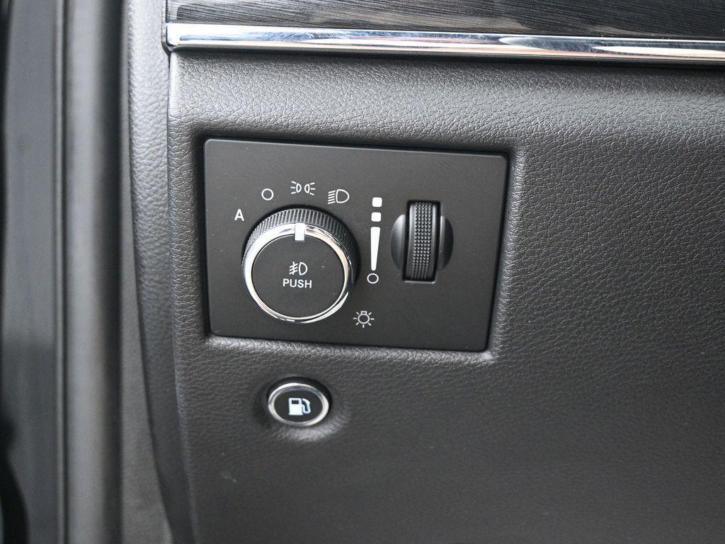 used 2018 Jeep Grand Cherokee car, priced at $18,600