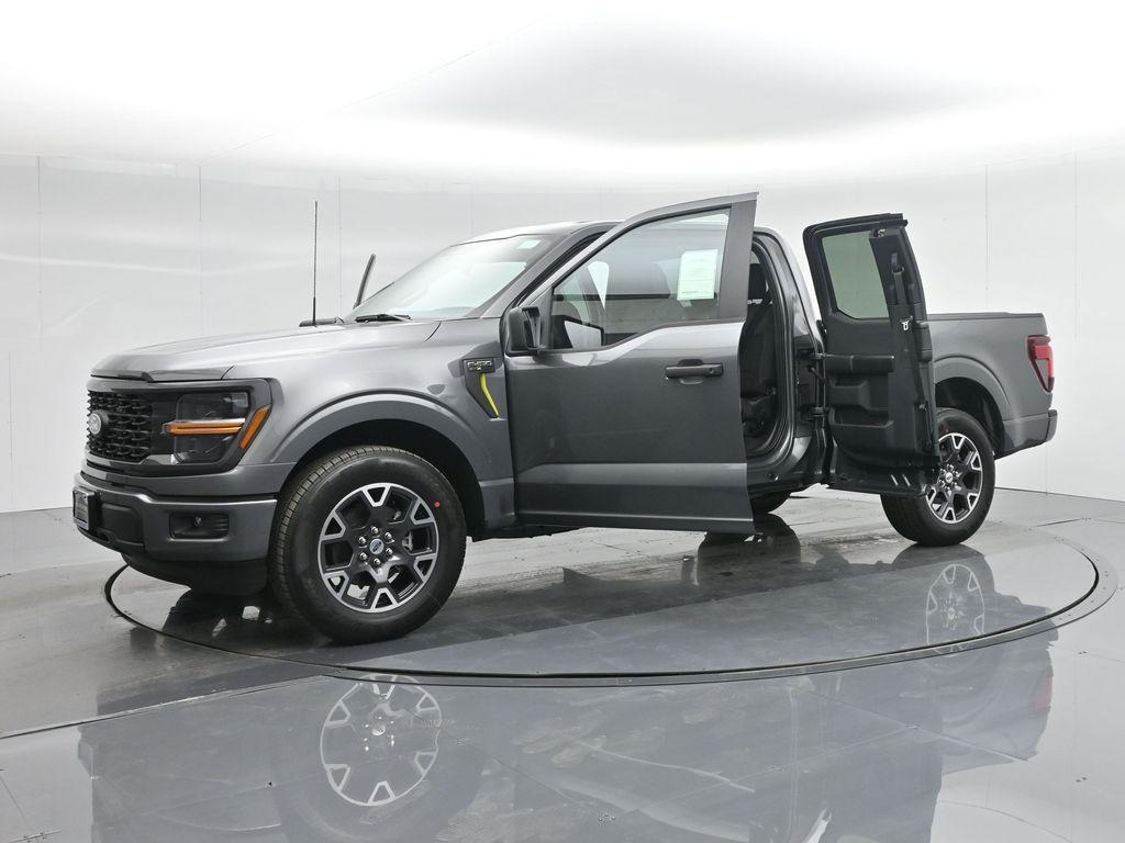 new 2025 Ford F-150 car