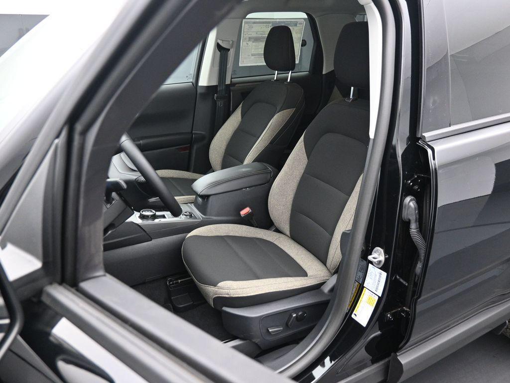 new 2025 Ford Bronco Sport car, priced at $34,092