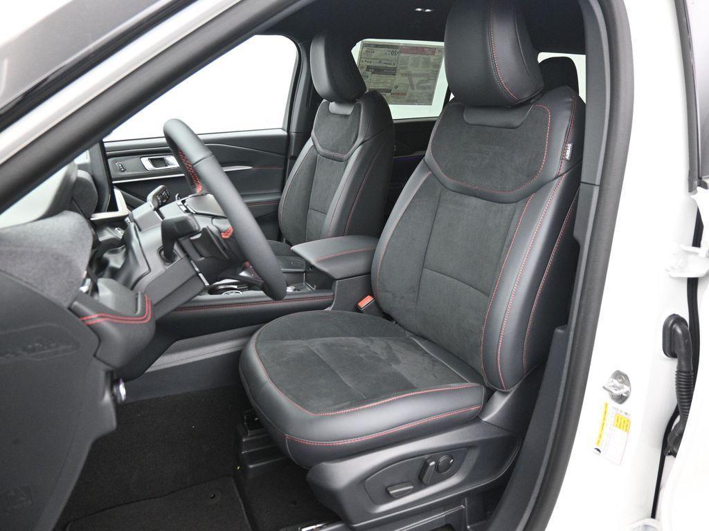 new 2025 Ford Explorer car, priced at $53,872