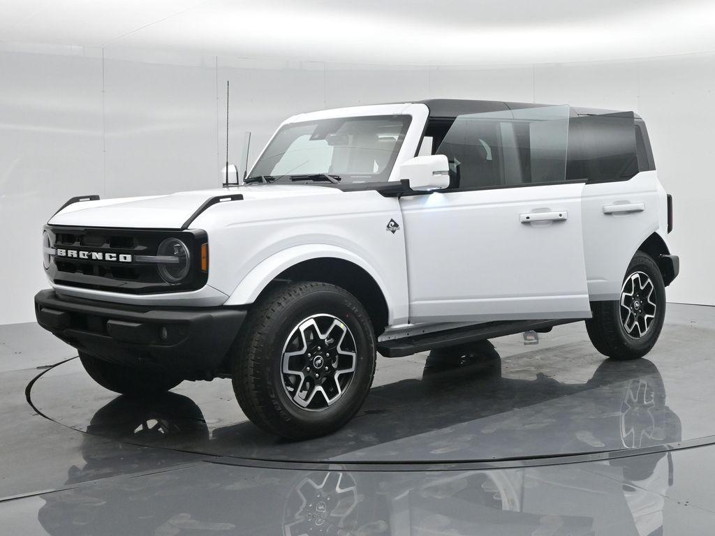 new 2024 Ford Bronco car, priced at $54,460