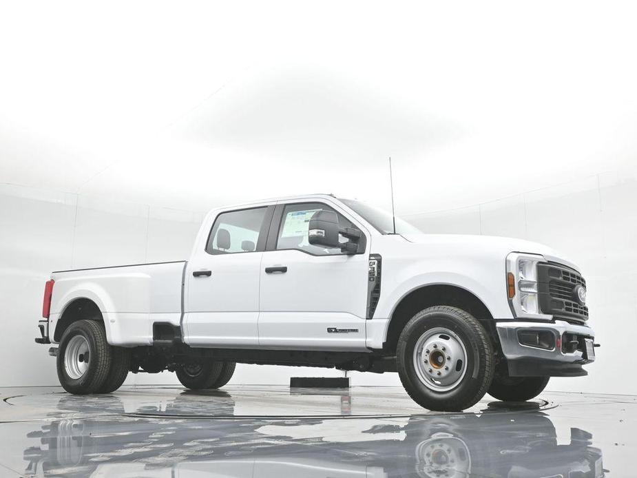 new 2024 Ford F-350 car, priced at $63,880