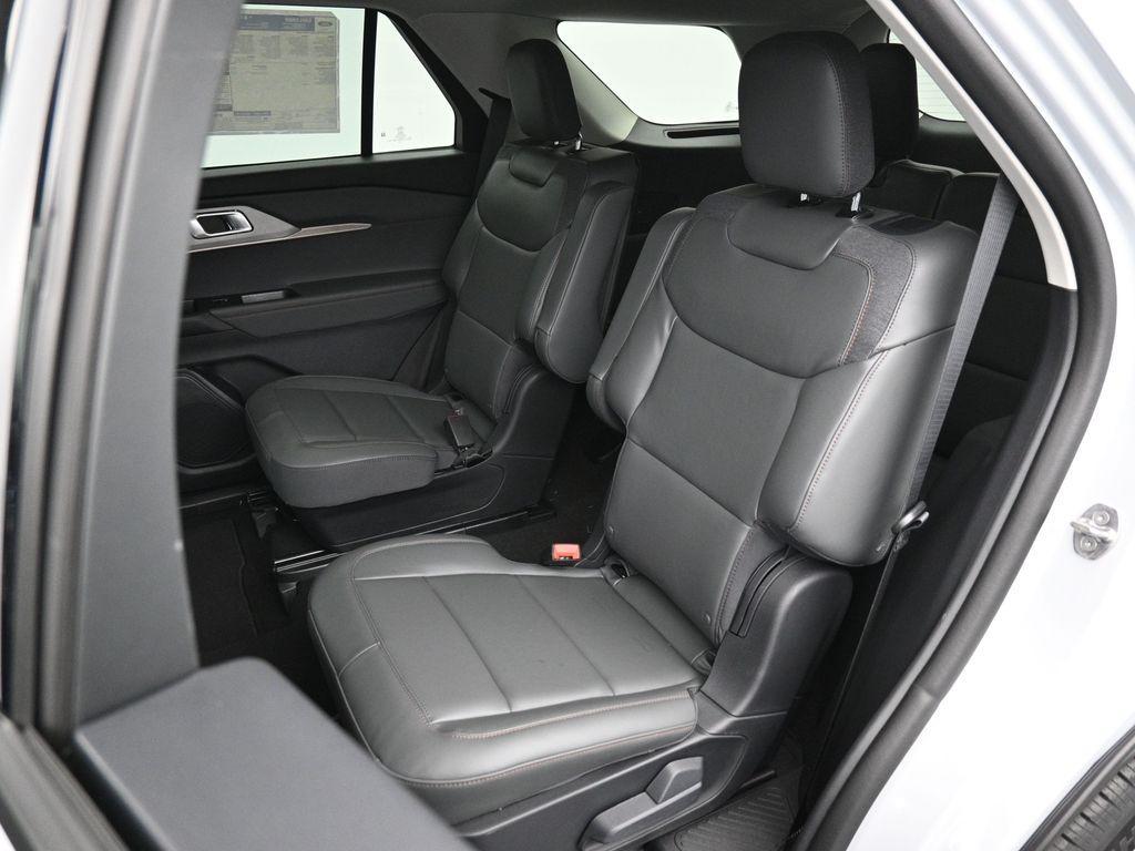 new 2025 Ford Explorer car, priced at $44,620