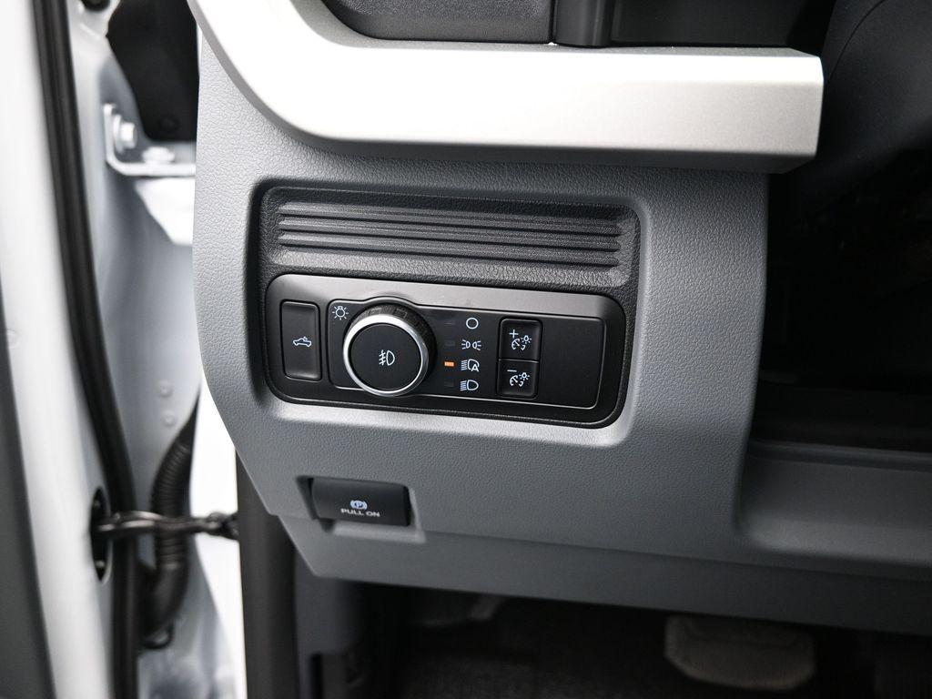new 2025 Ford F-250 car, priced at $45,395