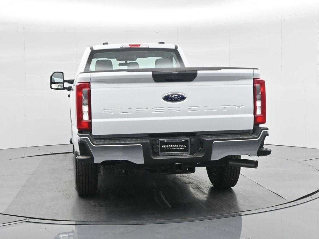 new 2025 Ford F-250 car, priced at $45,395