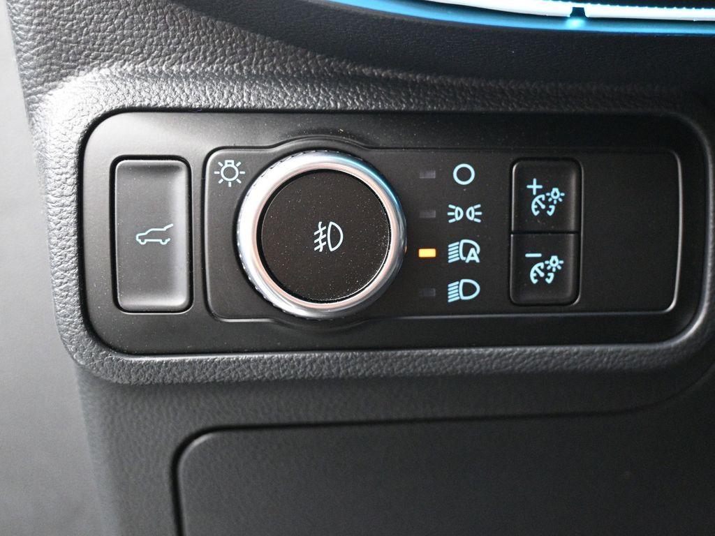 new 2025 Ford Explorer car, priced at $48,080